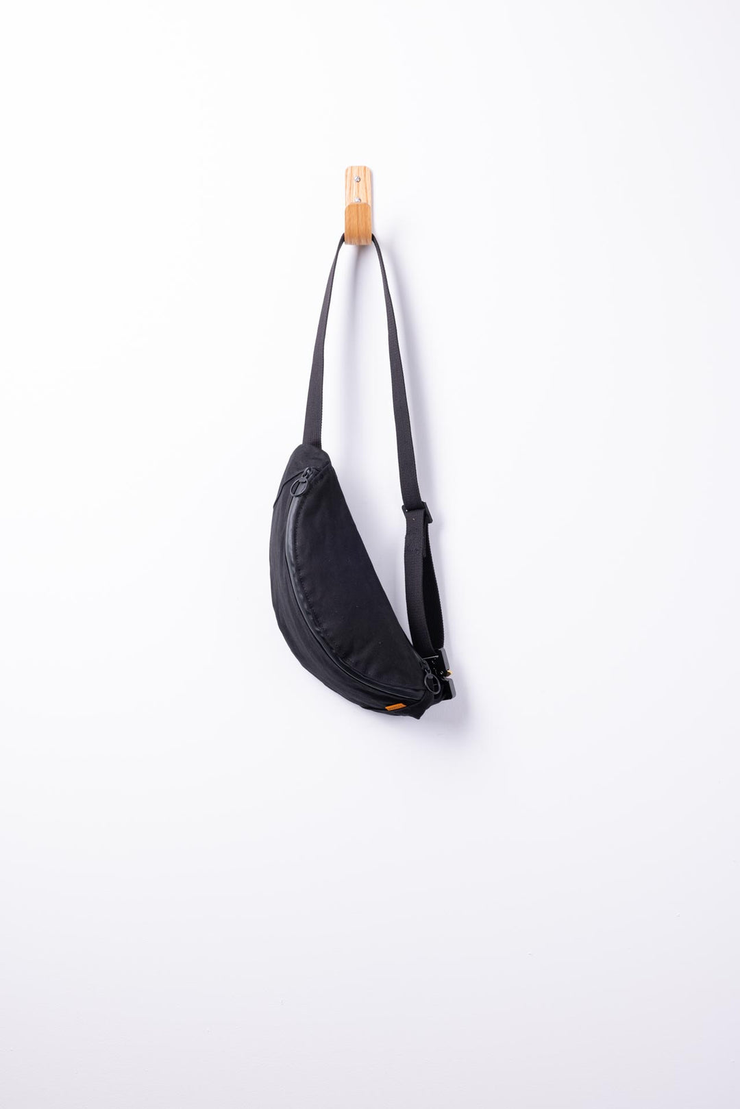 Sample Sale | Black Banana Crossbody Bag