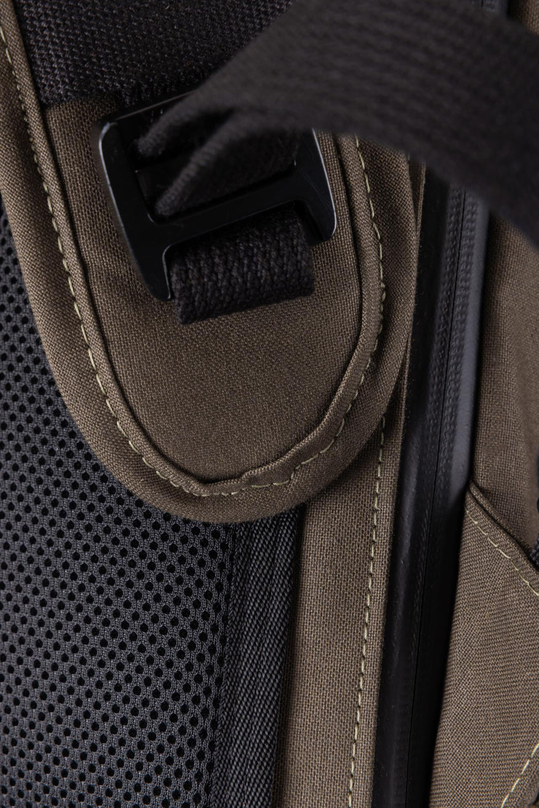 Sample Sale | Olive Bannoch Pro Backpack