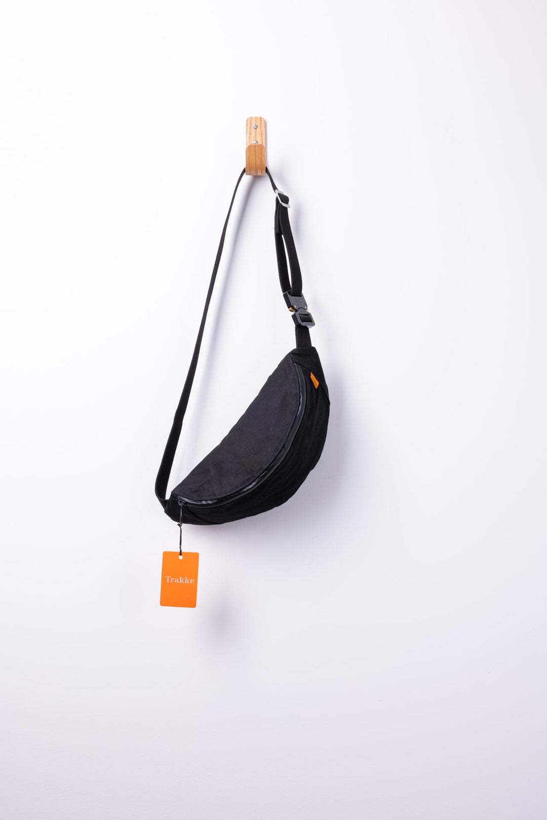 Sample Sale | Black Banana Crossbody Bag