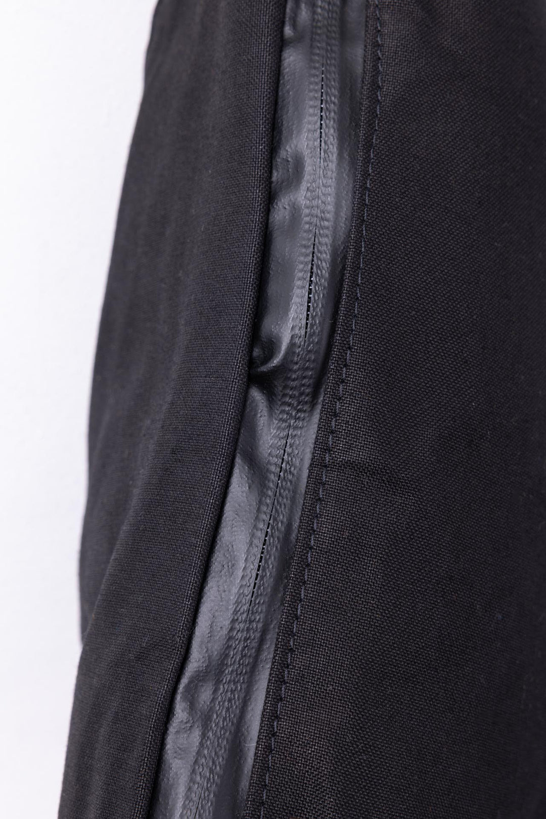 Sample Sale | Black Banana Crossbody Bag