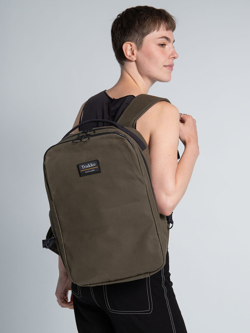 THE 32 REMOVABLE PATCHES VELCRO BACKPACK